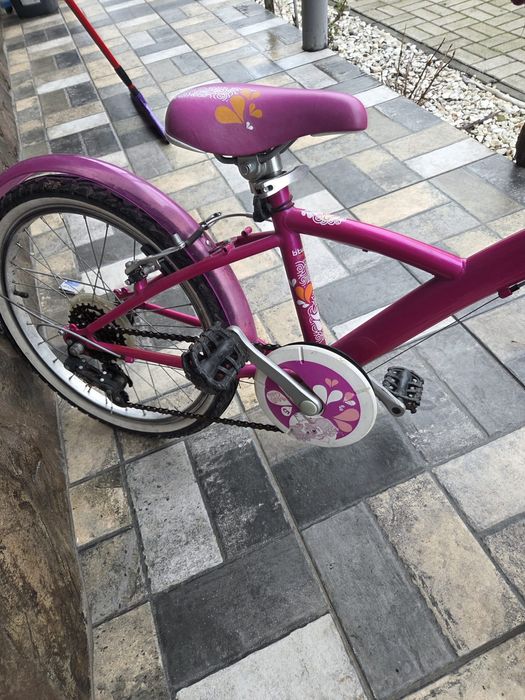 Vand bicicleta fete  roti 20