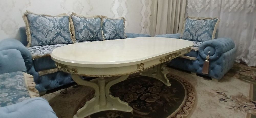 Комплект диван и стол