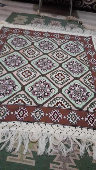 De vânzare fete de masa in chelin. Preț negociabil