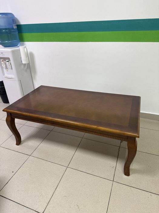 Продаю Журнальный столик в хорошем качестве