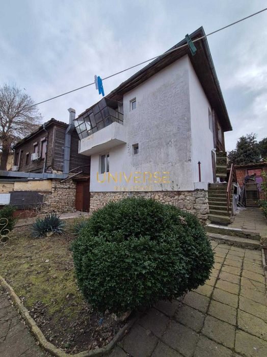 2етажна къща с шест стаи в стария град на Несебър . Готов бизнес #5410