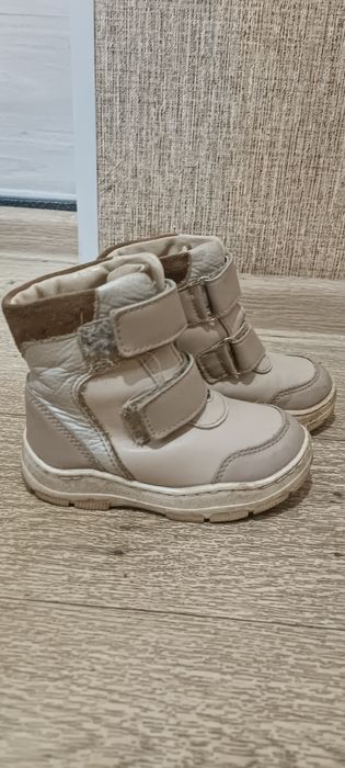 Продам сапожки зимние