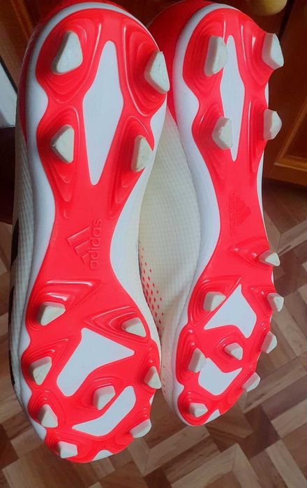 Футболни бутонки adidas Predator white