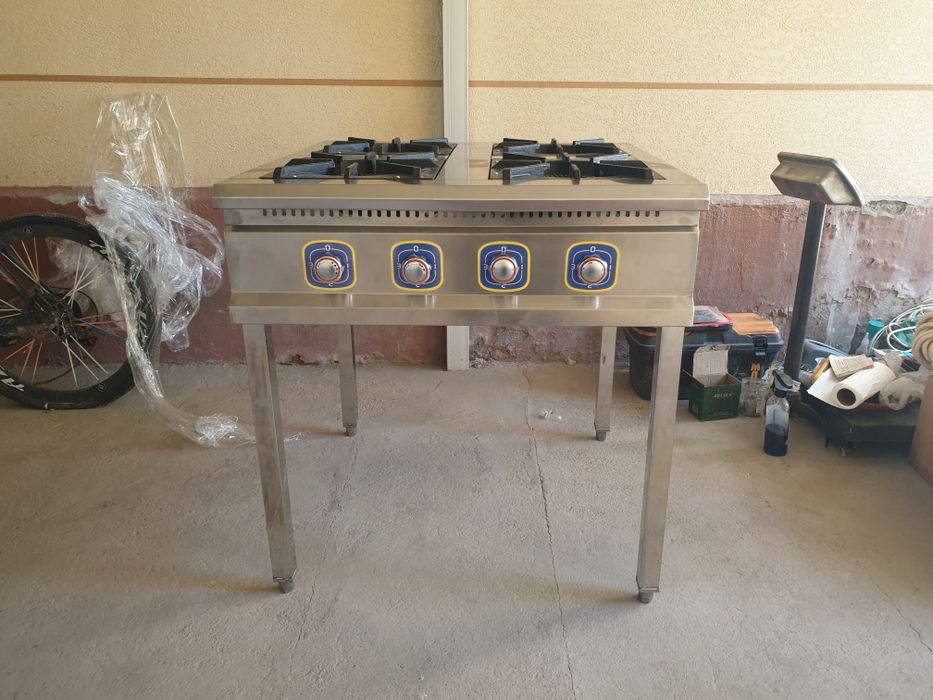 Газ плита 4 х конфорочная