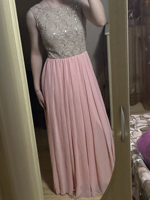 vand ROCHIE roz pt ocazii speciale