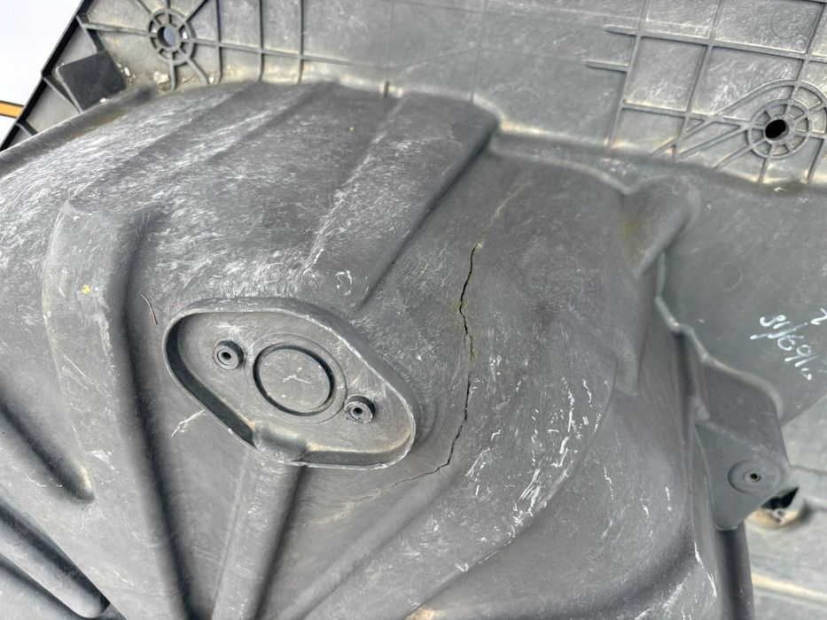 Oala roata rezerva podea portbagaj Renault Megane 4 sedan cod 745145426R