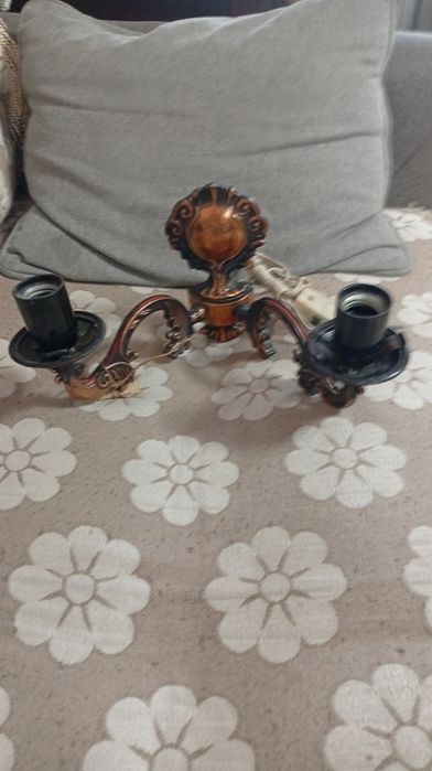 Продам светильник бра