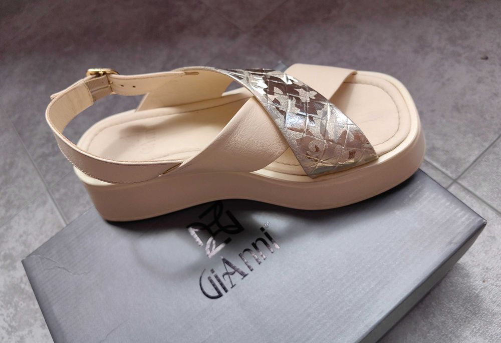 Сандали  на GiAnni