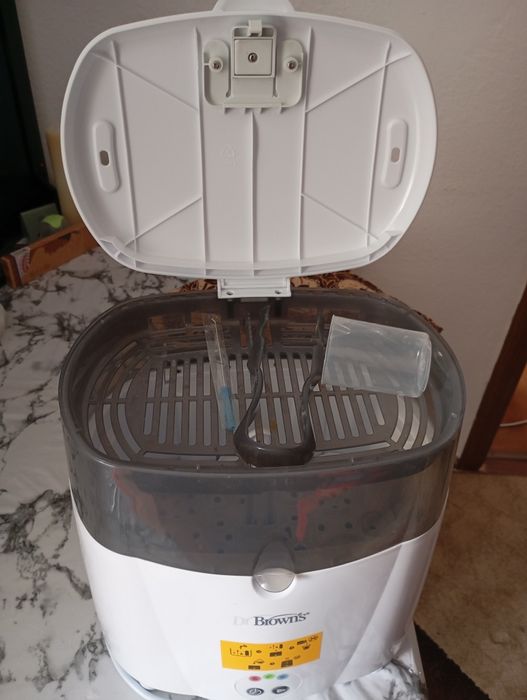 Sterilizator biberoane