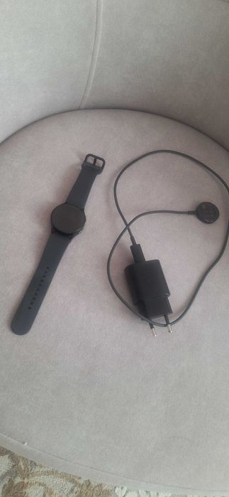 Срочно продаю Galaxy Watch 6 (40 mm) смарт часы!!!