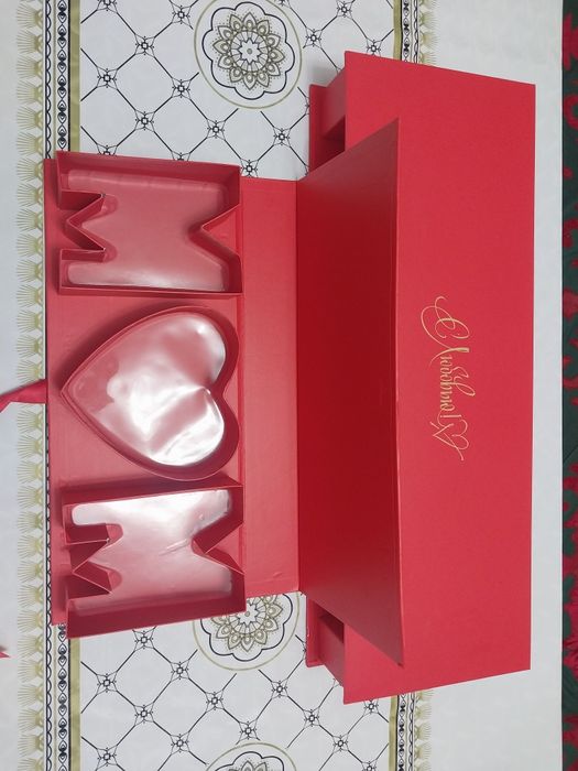 Коробка для клубники в шоколаде