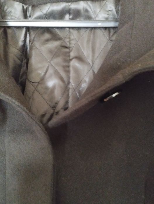 Пальто черное 50р