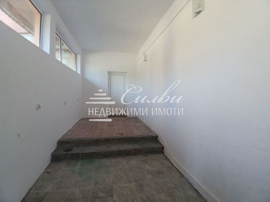 Продава се Склад в Шумен, Тракия - 32 кв.м за 526 €/кв.м - Снимка #4