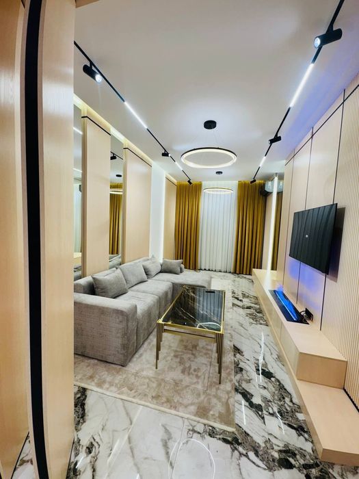 Продается 2х ком квартира, ЖК Parisien, ор-р: ТЦ Next, 72м²