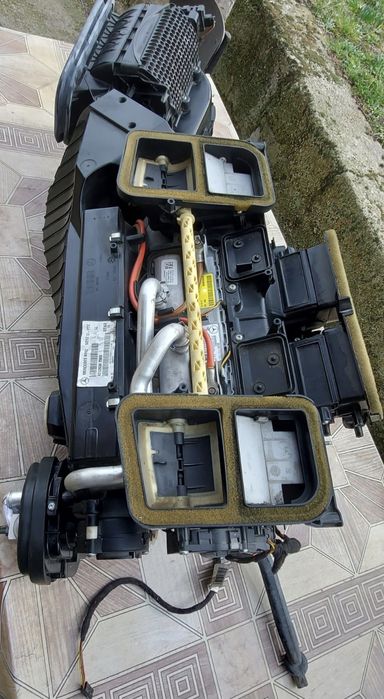 Кутия парно,климатизация мерцедес W212 350 CDI  2009г