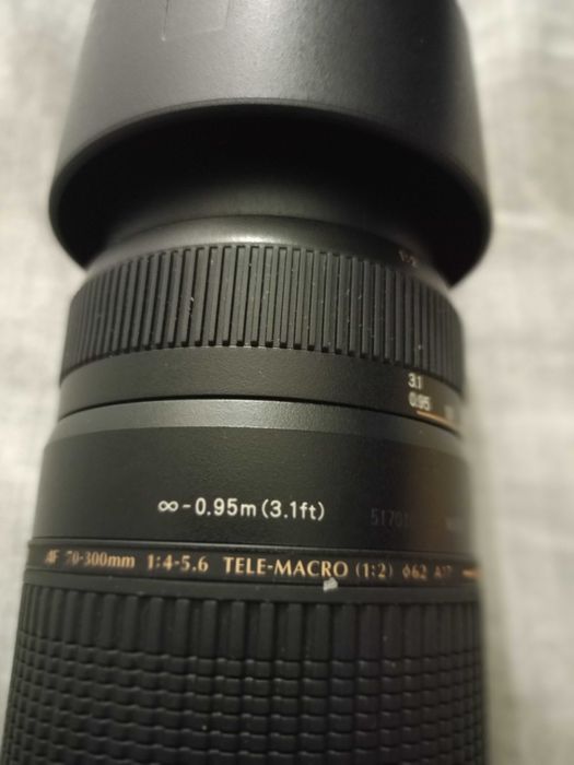 Продавам фотоапарат Nikon D7000