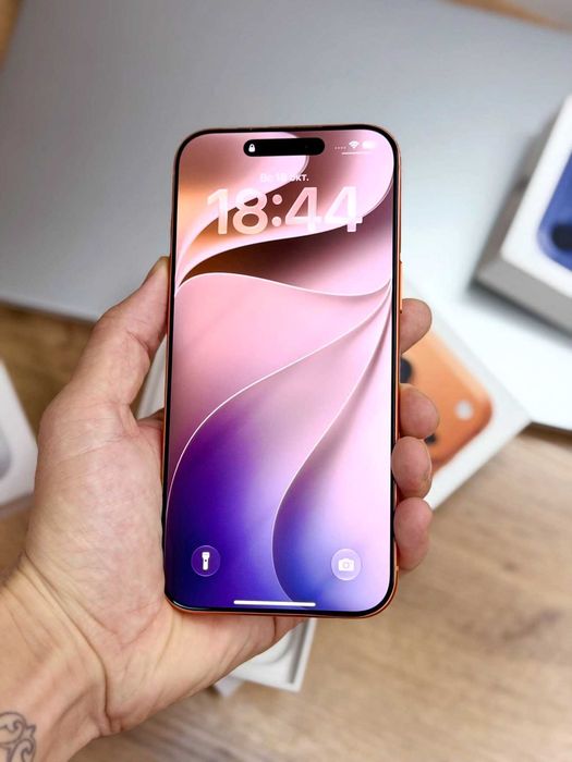Apple iPhone 17 Pro Max 256 ГБ / 100% АКБ, Cosmic Orange / НОВЫЙ