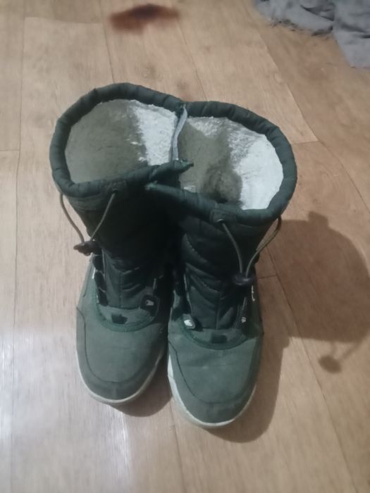 Продам бренд обувь зимний