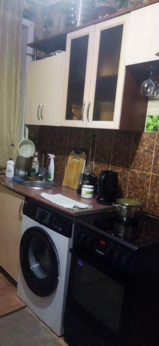 Продам 2 комнатную квартиру..