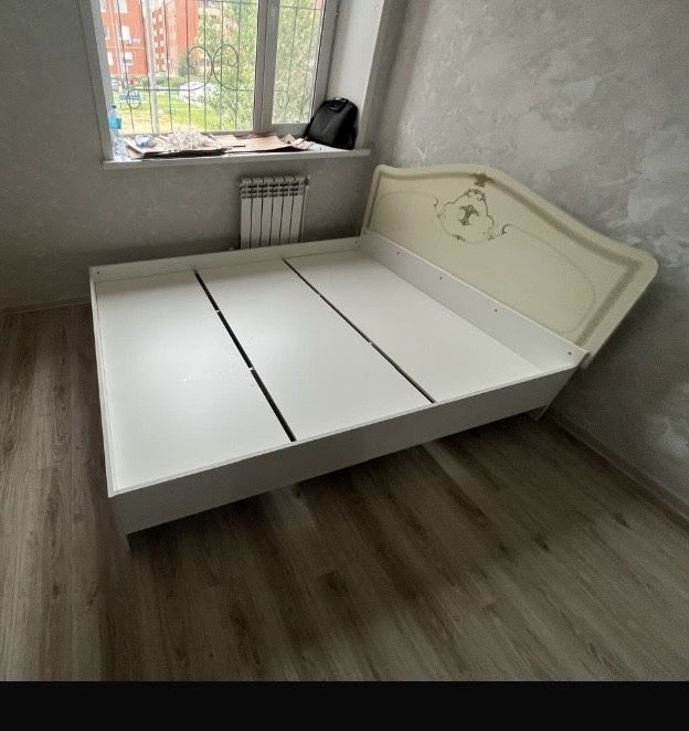 Кровать двухспальная