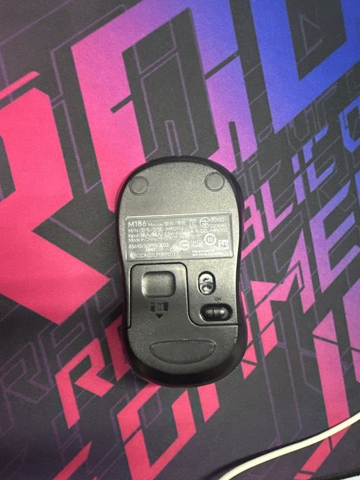 Продаю мышку logi