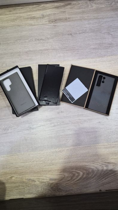 Продам Samsung s23 ultra.