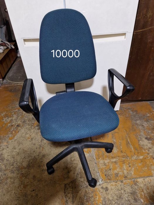 Кресла, стулья офисные