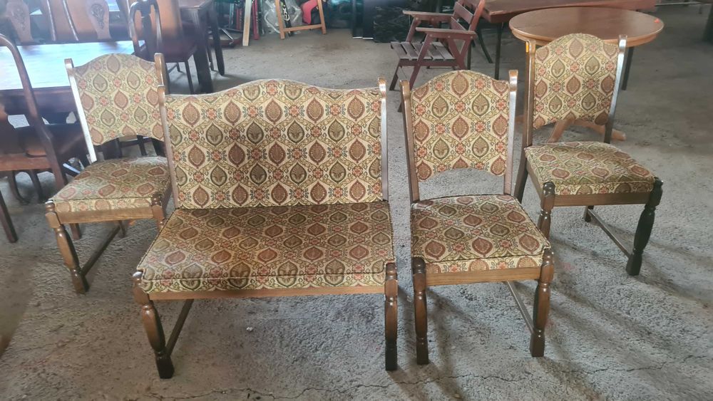 стол пейка с 3 стола