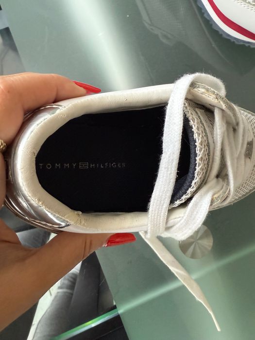 Adidași sport tommy