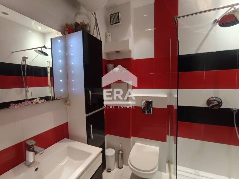 Продава се Двустаен апартамент в Варна, Възраждане 1 - 50 кв.м за 2791 €/кв.м - Снимка #10