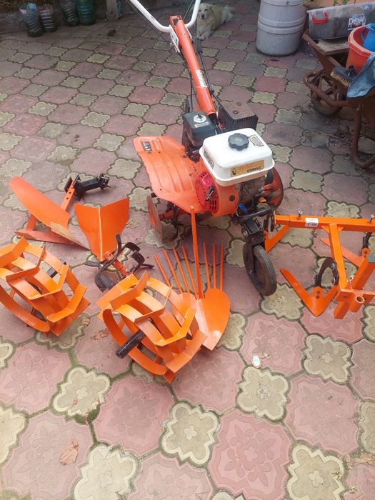 De vânzare motosapa