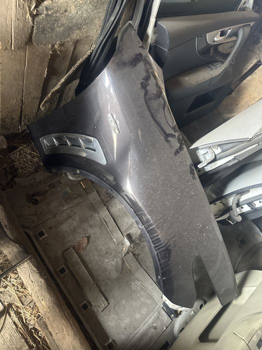 Ляв десен калник infiniti fx30/Qx70 инфинити фх