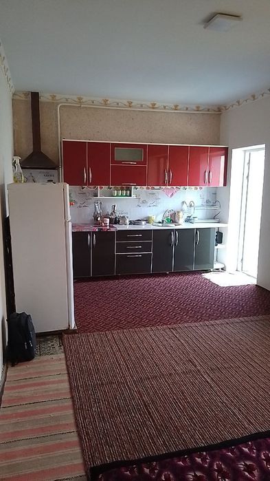 Zudlik bilan uy sotiladi Jizzax sharof Rashidf yoyilma mahallesi