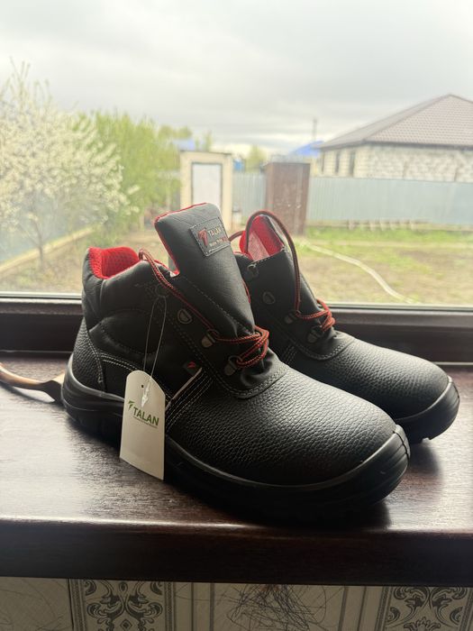 Рабочий обувь новая