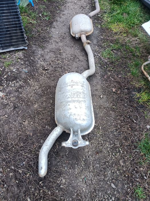 Гърнета за Мерцедес 124