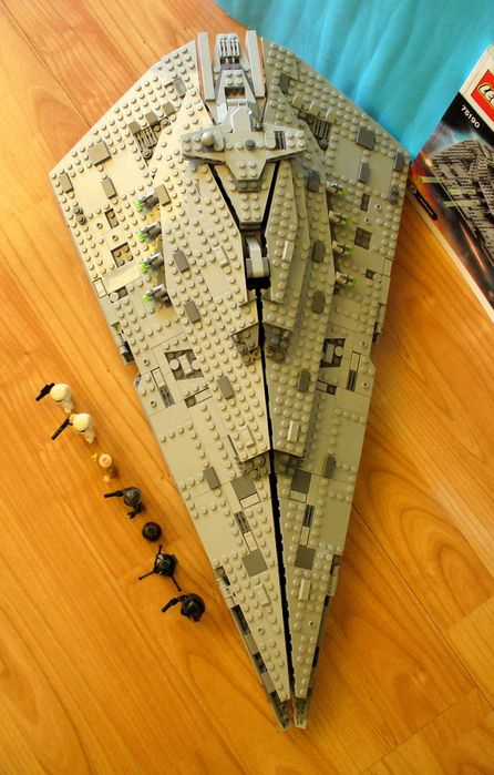 LEGO Star Wars - модели 75190 и 75179