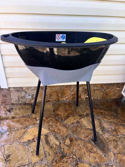 Вана със стойка и подложка