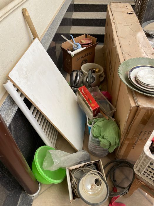 Б/у веши кому нужен