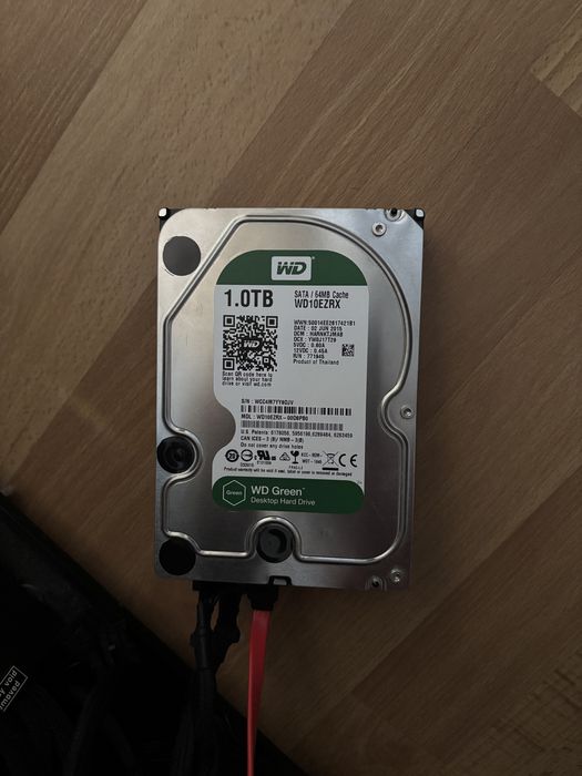 Твърд диск WD Green 1TB (WD10EZRX) - 3.5" SATA - В отлично състояние