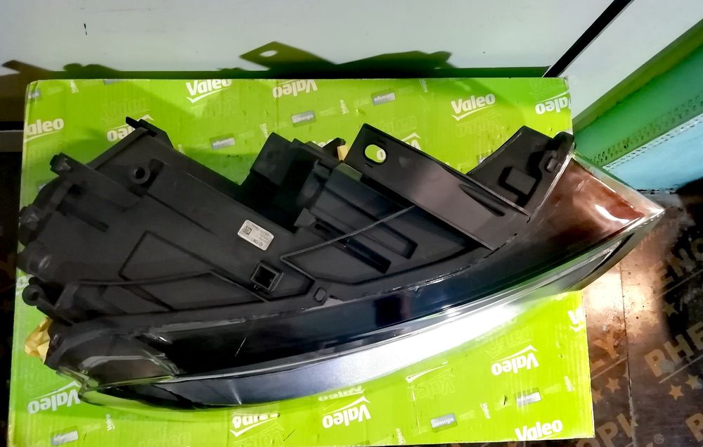 Фар Фарове за Audi Q3 / Ауди Кю 3 Bi-Xenon.