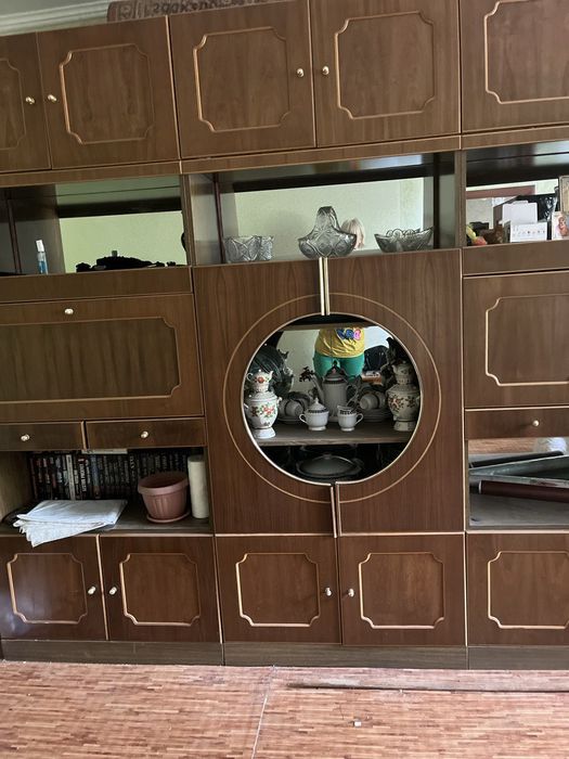 Продам стенку 20000 тенге