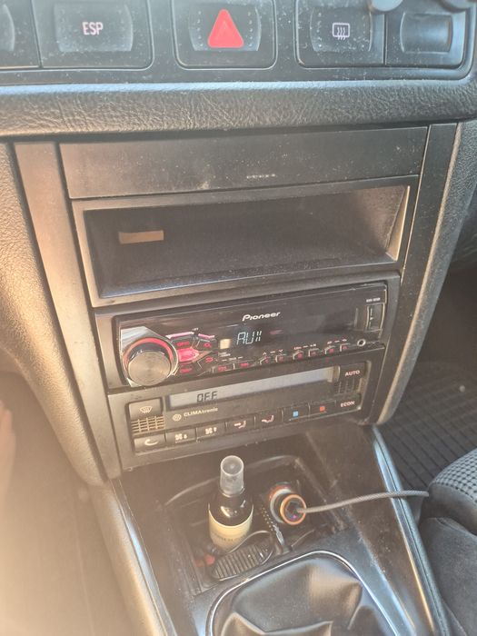 Pioneer радио за кола