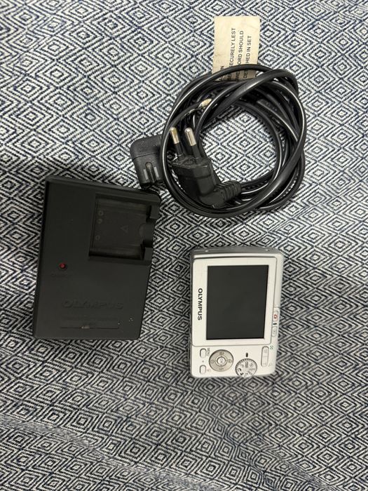 Olympus FE-190 срочная продажа