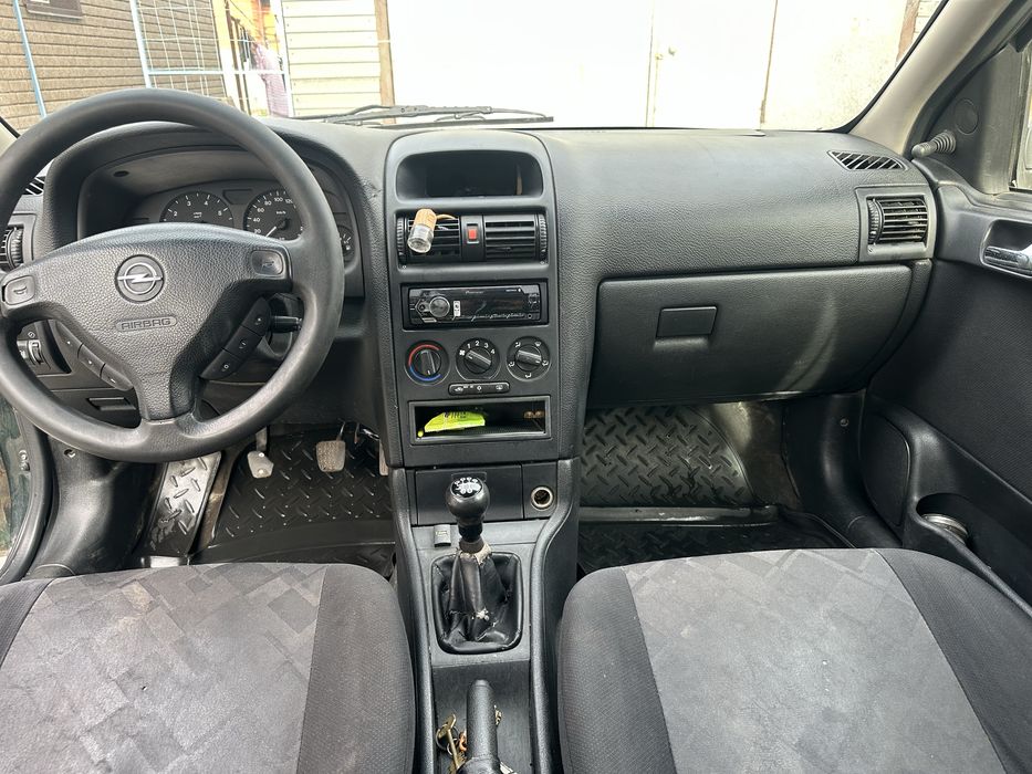 Продам машину Opel astra G 2001