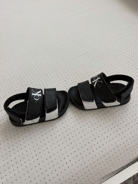 Оригинални детски сандали на Calvin Klein 22 номер