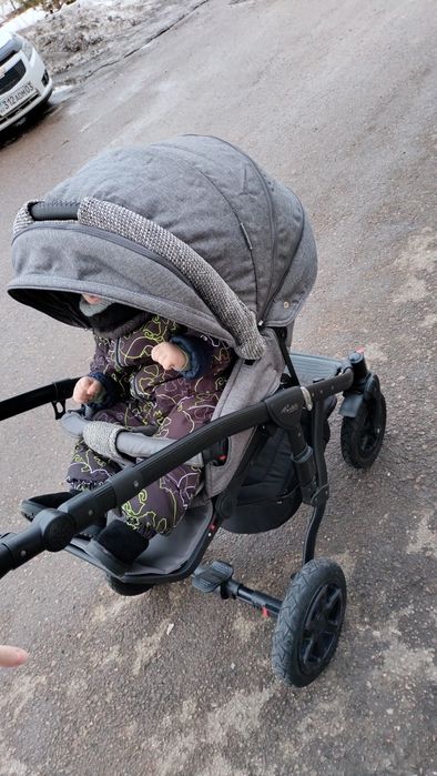 Продам коляску в хорошем состоянии.