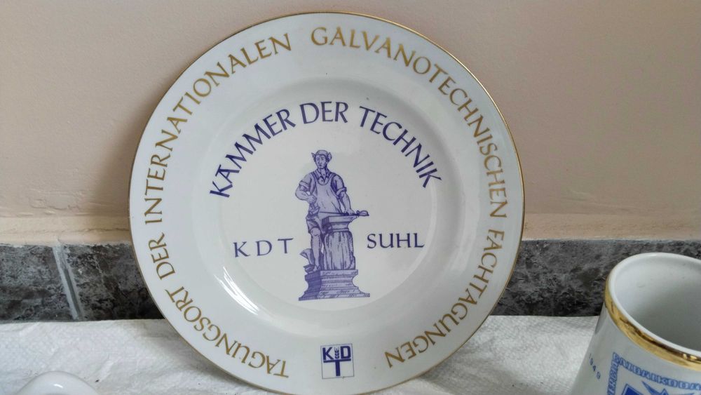 лот Стари юбилейни Халби и Чинии