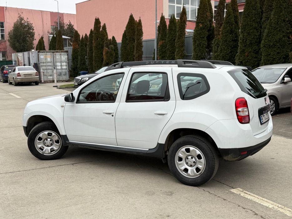 Dacia Duster  4x4  1,5 dci variante  ofer diferenta