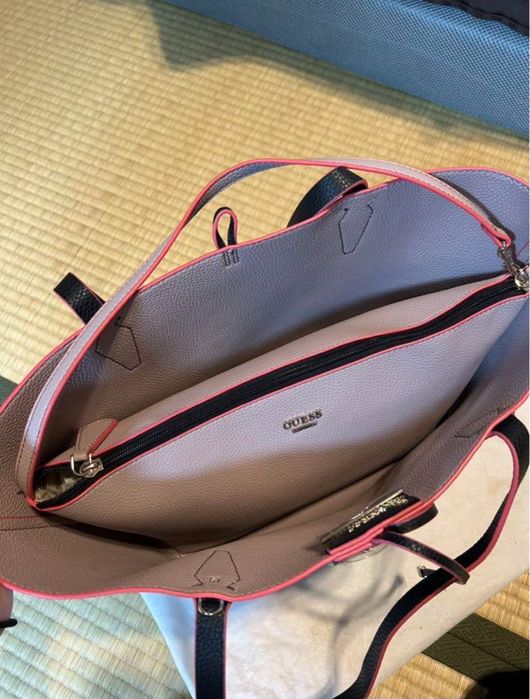 Оригинална чанта на Guess 2в1