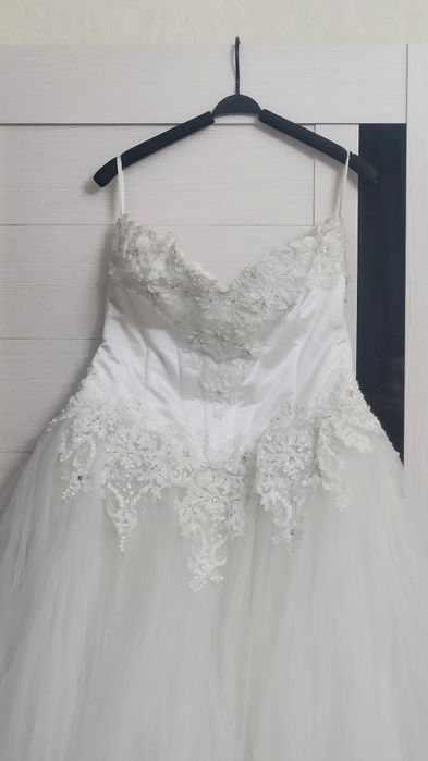 Свадебное платье классическое